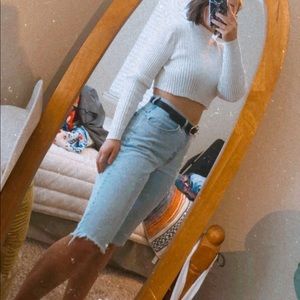 knee length levi’s high waisted
